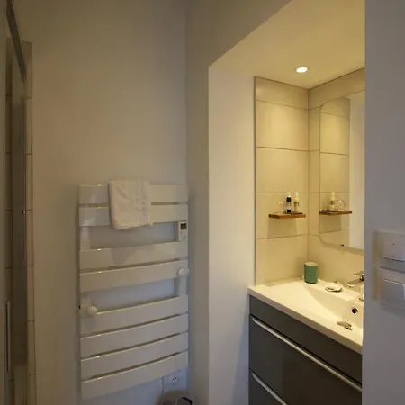 La Charentine Nocleg ze śniadaniem Echillais