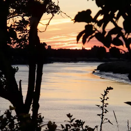 La Charentine Nocleg ze śniadaniem 4*