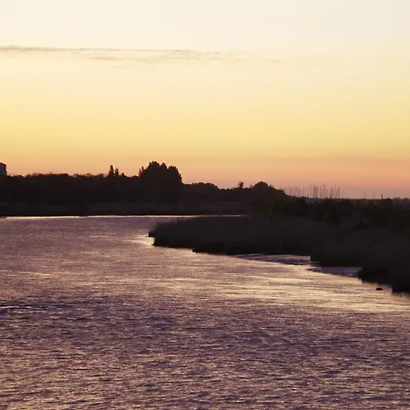La Charentine Nocleg ze śniadaniem Echillais