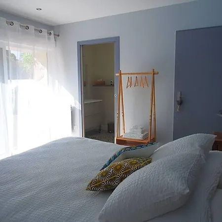La Charentine Bed & Breakfast 4*