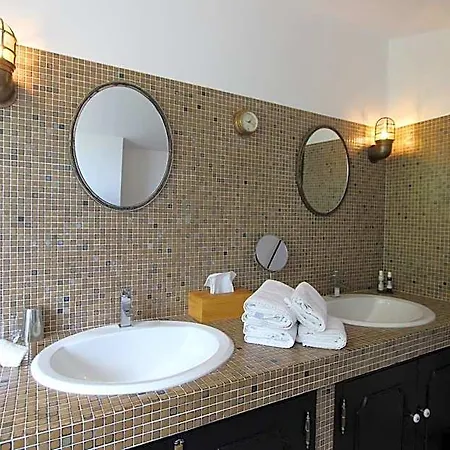 La Charentine Bed & Breakfast 4*